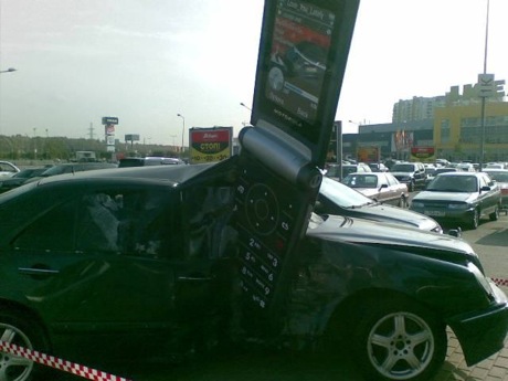  ... cellphones can result in tragedy when behind the wheel of a car. More