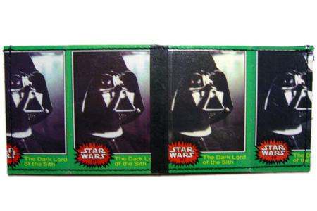 195_darthvaderwallet_1.jpg
