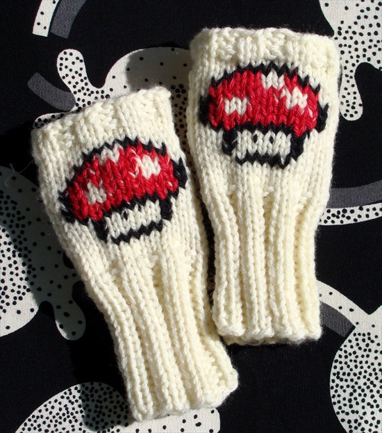mario-wrist-warmer