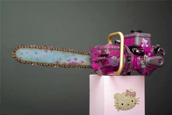 H - Hello Kitty Chainsaw Massacre Online 