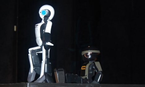 ft_robot_01_1.jpg