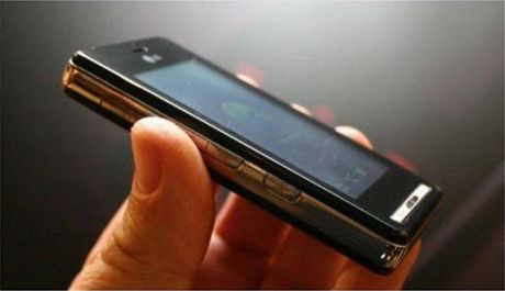 lgke850 4 Elegance with a touchscreen: the LG KE850