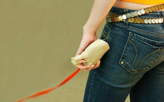 hand-shaped-dog-leash1