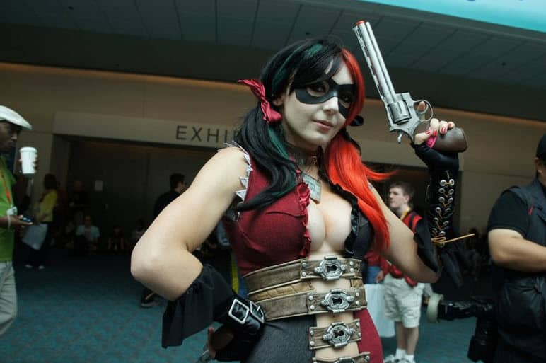 10 Epic Comic Con Costumes Complete With Accessories Gearfus