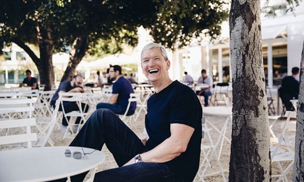 tim-cook-gay