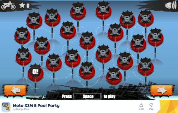 Moto X3M 5 pool party