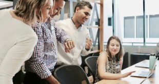 How Prop Firms Can Build Trust With Potential Clients by Offering Free Trials